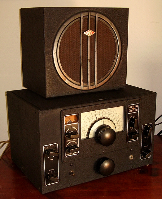 National NC-60, National NC-88, National NC-98, National NC-125, National NC-183D,  National NC-190, National NC-303, National VFO-62, National speaker